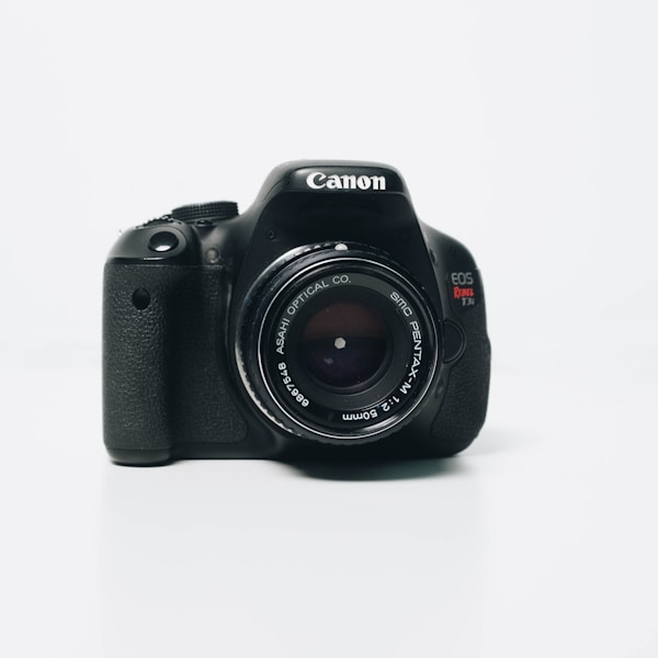 Appareil photo reflex Canon